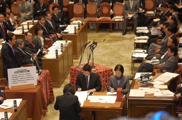 20140212_予算委員会⑨.JPG